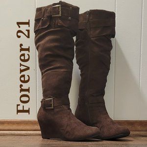 ❣️HP❣️ Forever 21 suede knee high brown 3" wedge zip buckle boots Sz: 8